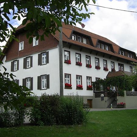 Gasthaus Zum Schwanen Uehlingen-Birkendorf Luaran gambar