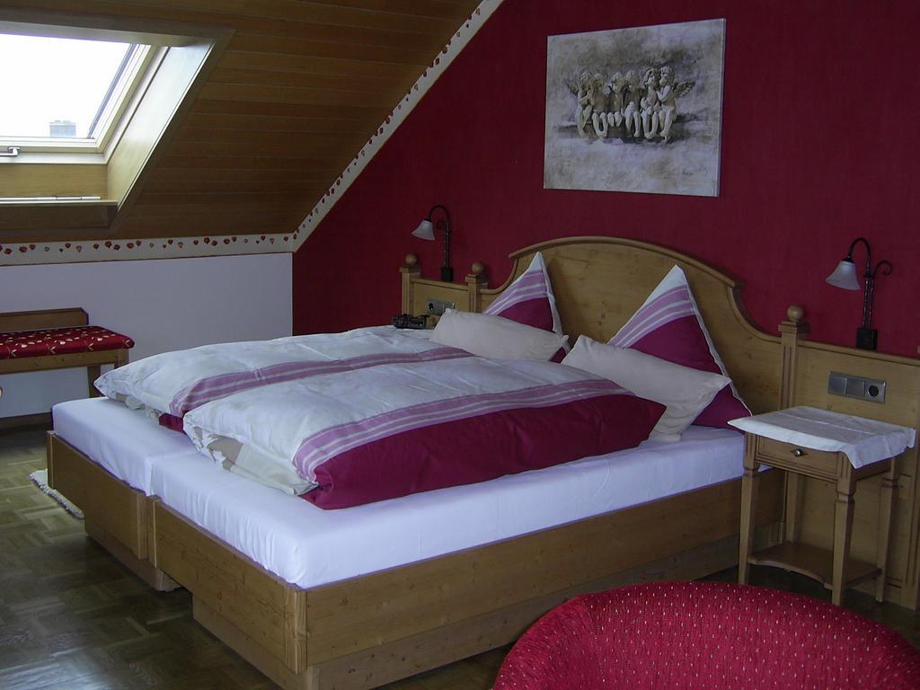 Gasthaus Zum Schwanen Uehlingen-Birkendorf Bilik gambar